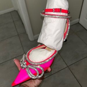 Brand new! Never worn Mach & Mach heels